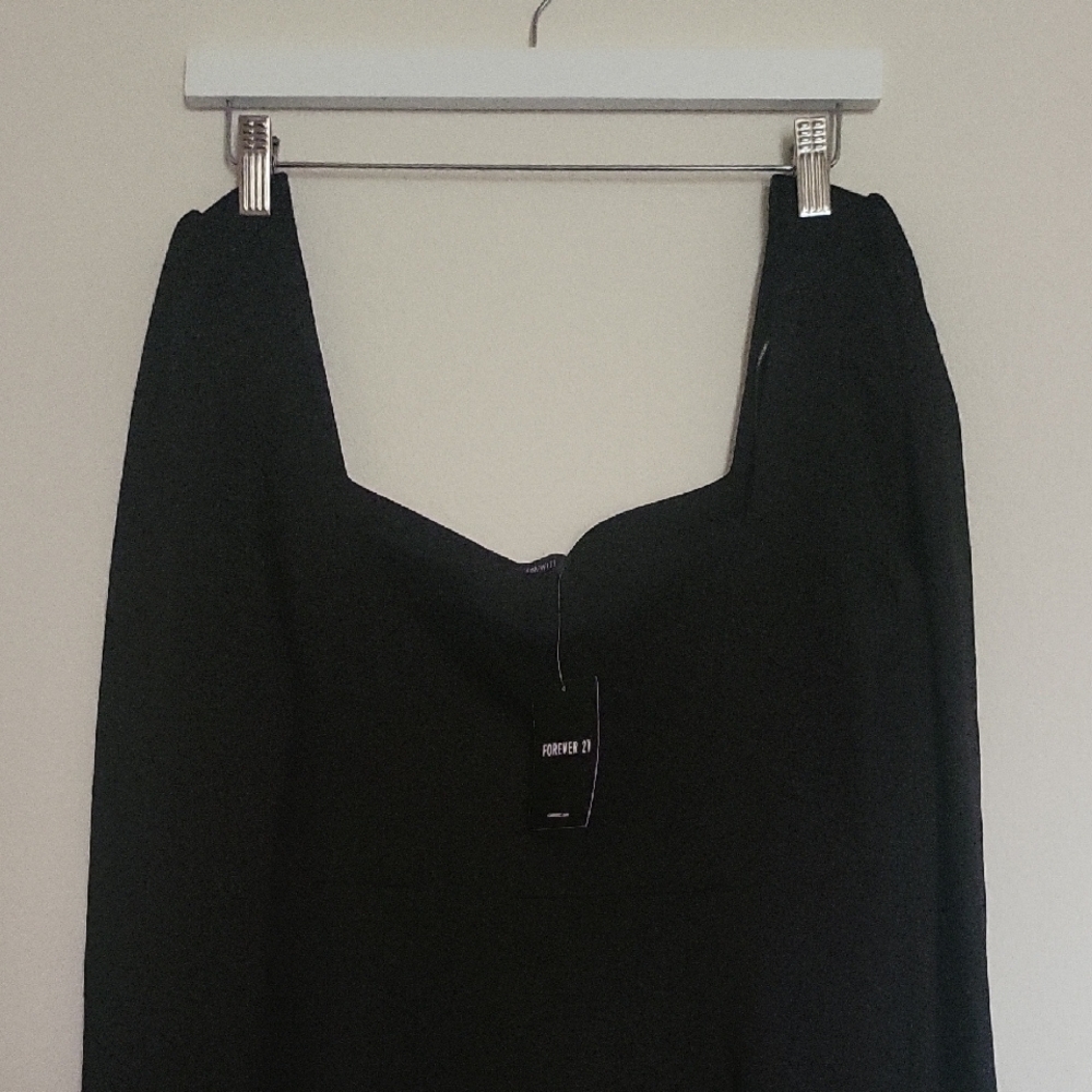 Forever 21 Classic Black Dress